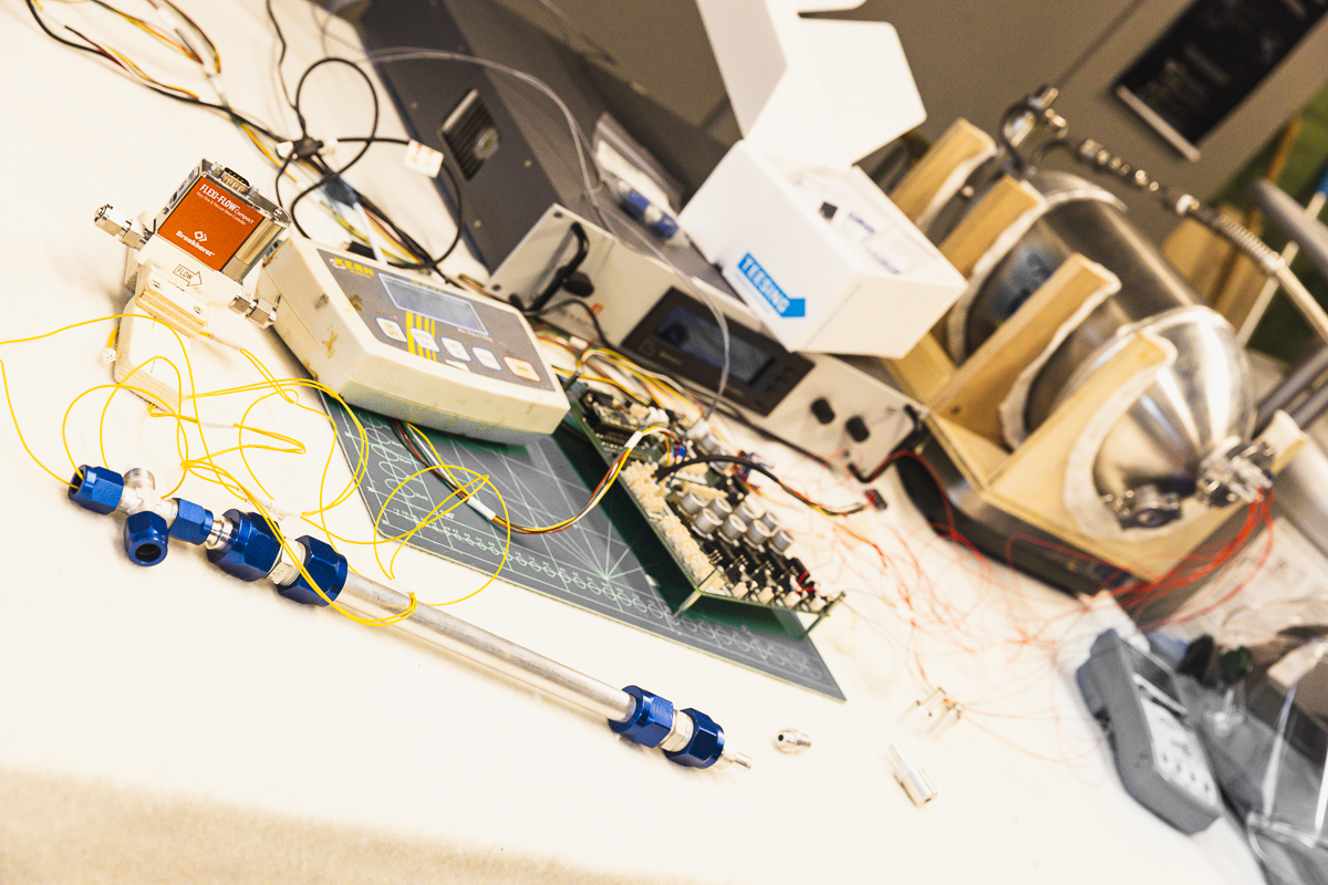 Photo: the heat exchanger and electronic control unit that turn liquid hydrogen back into gaseous hydrogen for the fuel cell.